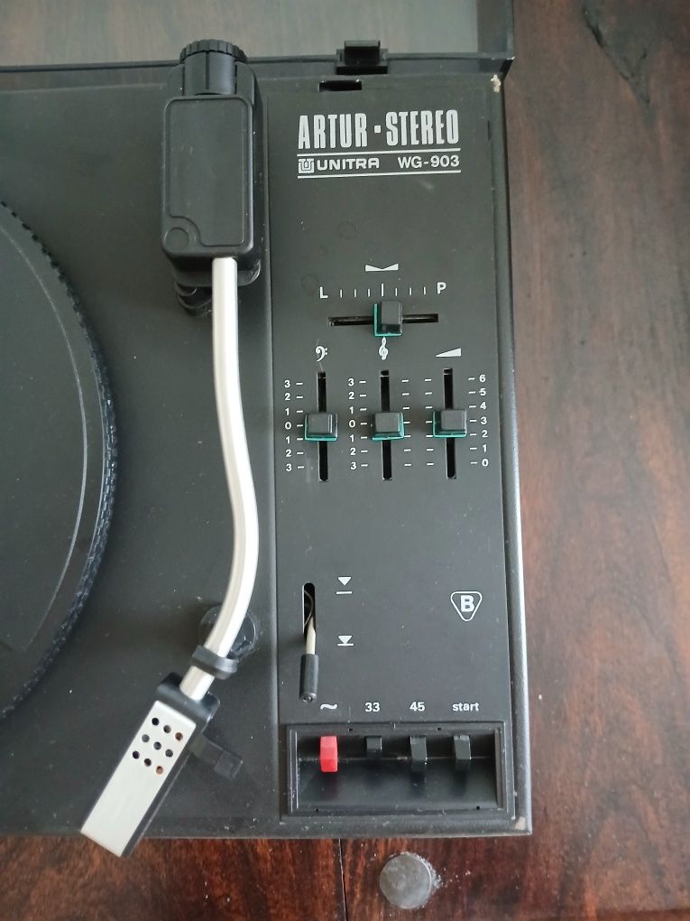 Gramofon Unitra Artur WG 903