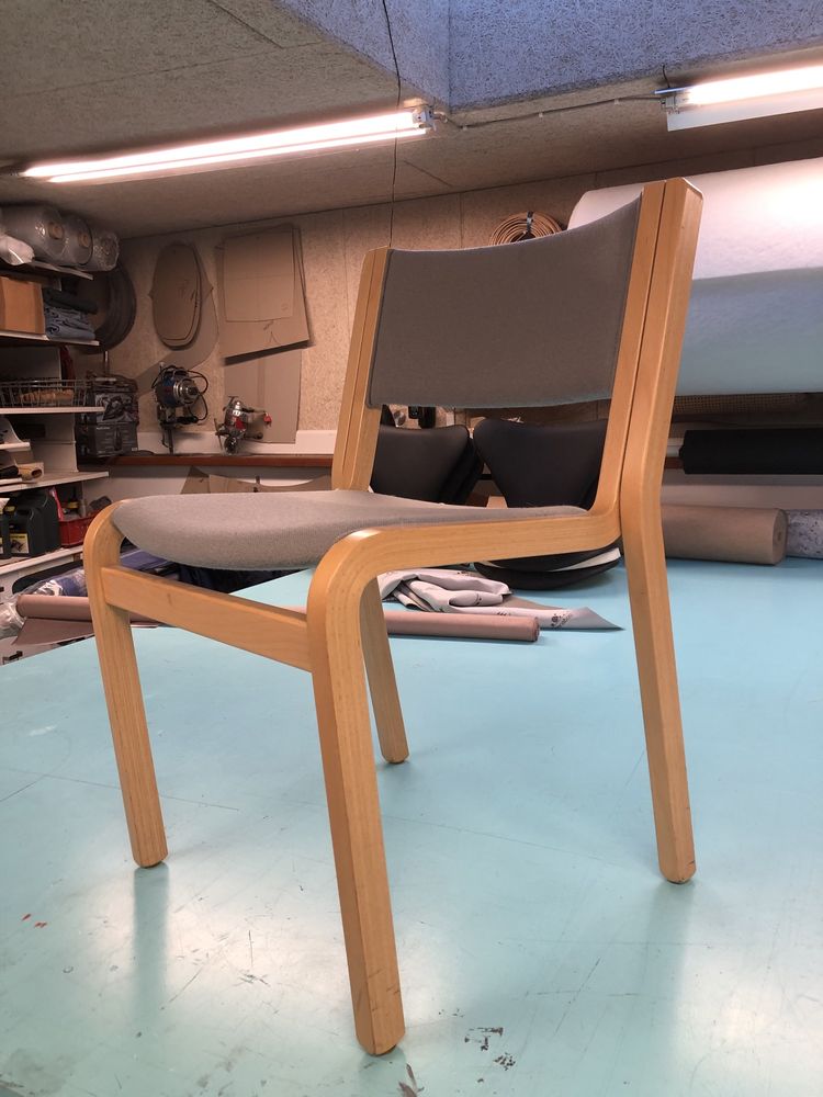 Krzesla drewniane Magnus Olesen