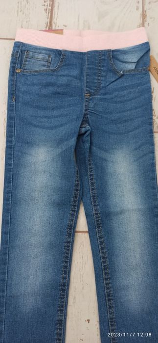 Nowe jeansy spodnie dla dziewczynki 128 skinny