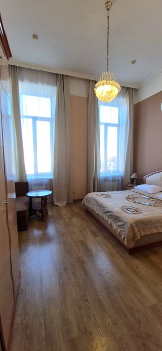 Продаж готелю в центрі міста. Діючий бизнес.