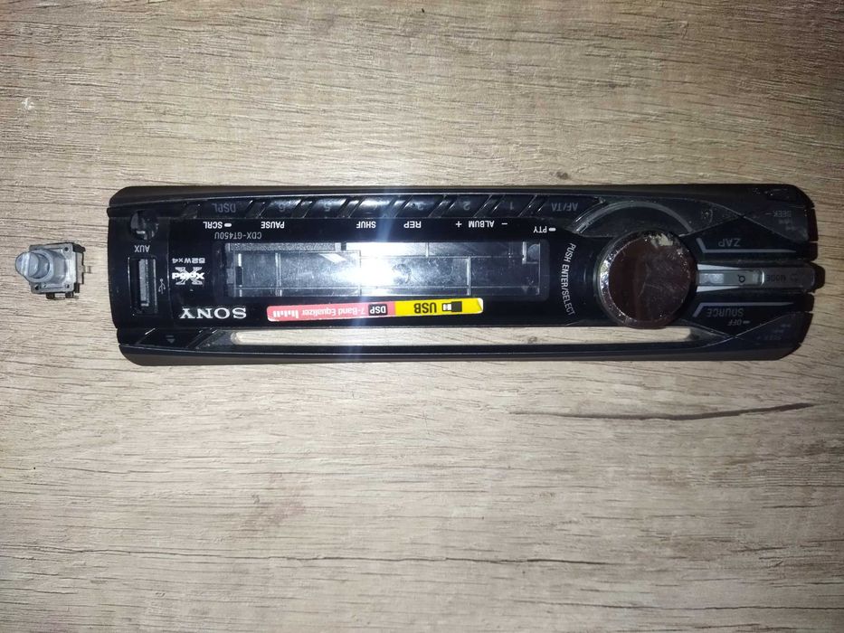Панель SONY CDX-GT450U,CDX-GT620U,Clarion CZ500,Alpine CDE-120R.