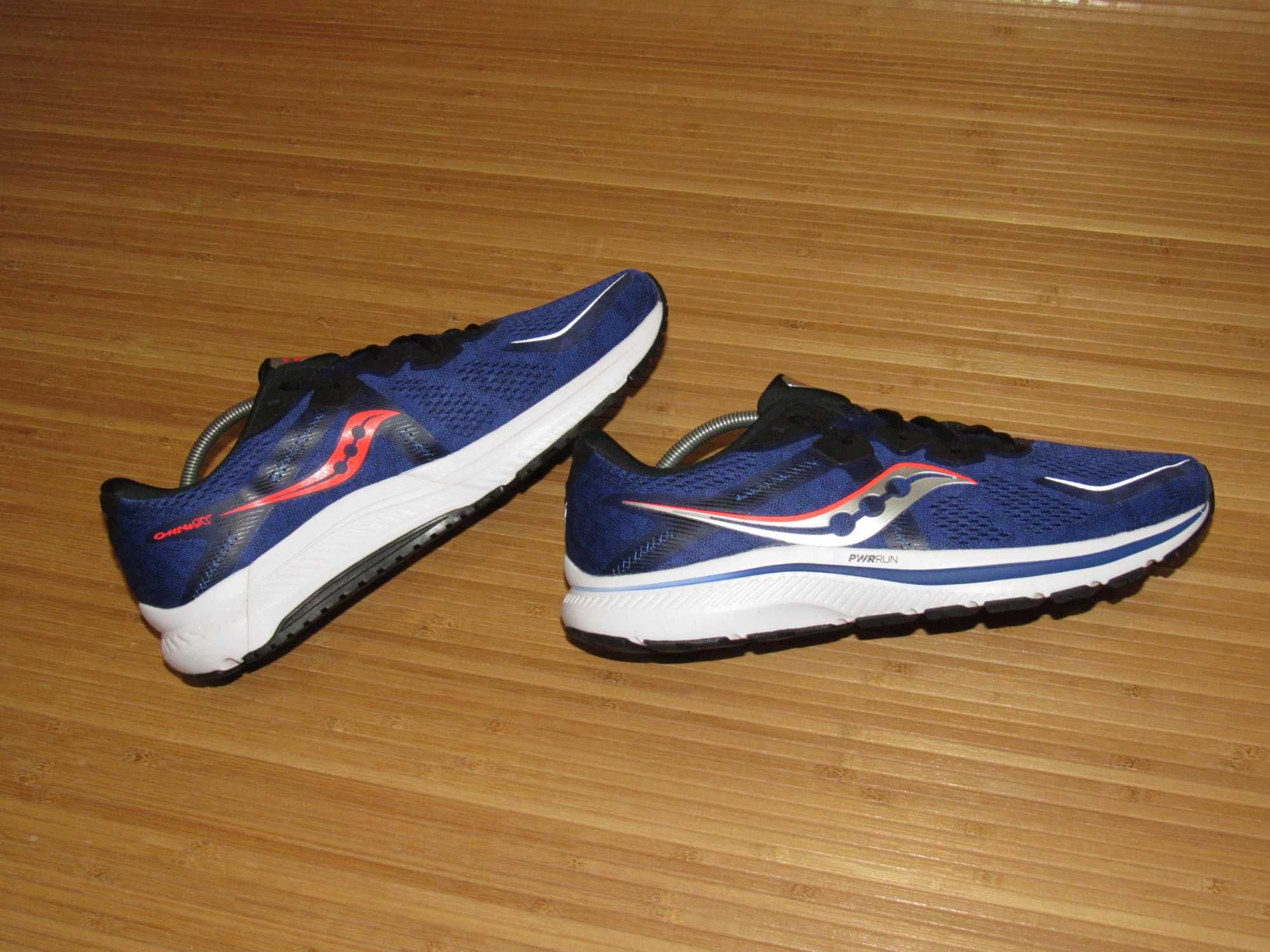 Кросівки для бігу Saucony Omni 20; EUR-48