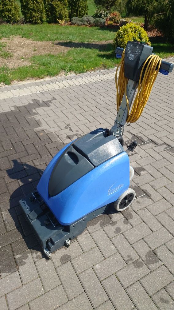 Szorowarka myjka Numatic ttq 1535s