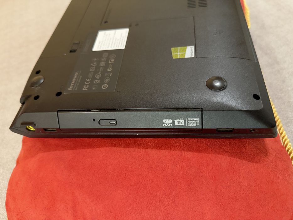 2 Ядра, 2ГБ, 256ГБ Ноутбук Lenovo B590 Батарея 4 години Офісний, Дома