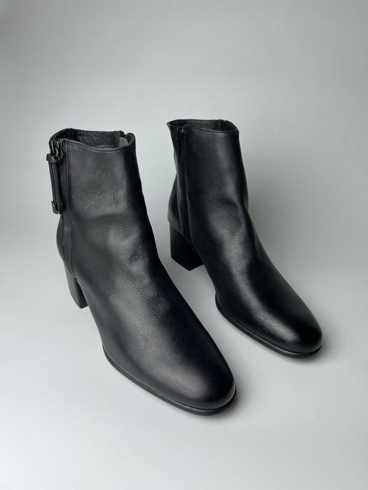 42р. Шкіряні жіночі черевики Leone