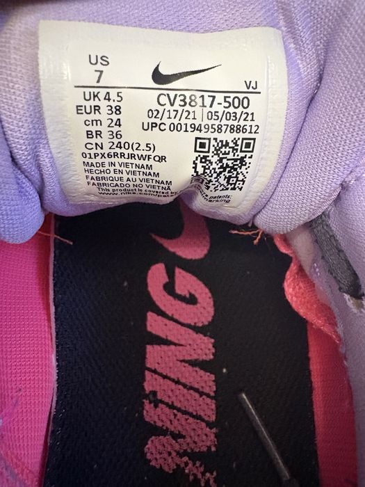 Кросіки жіночі Nike в чудовому стані, оригінал, 24 см