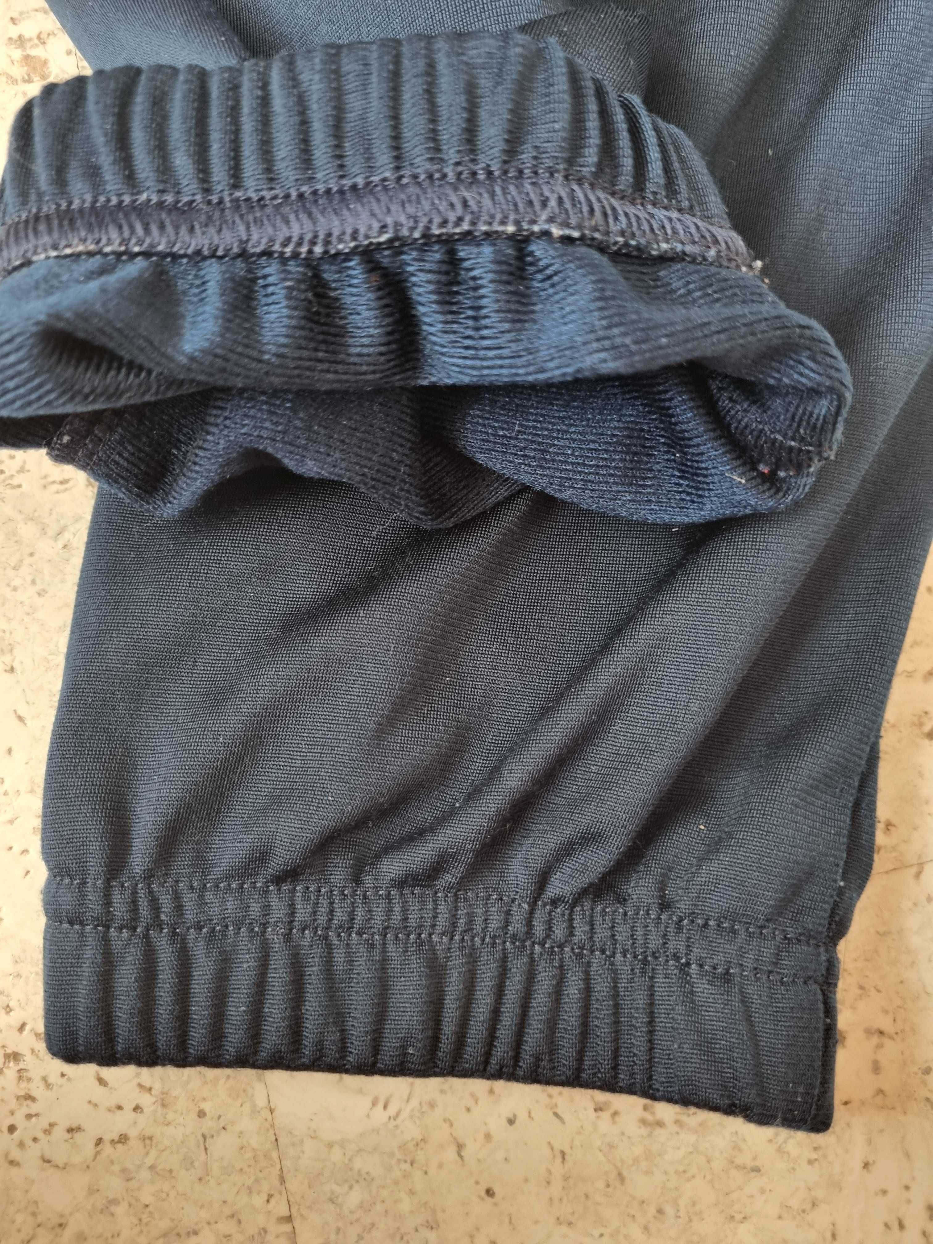Спортивные штаны ф-мы Adidas р. 140 -146, синие, состояние новых