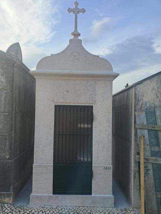 Jazigo 8 Lugares Cemitério Prazeres