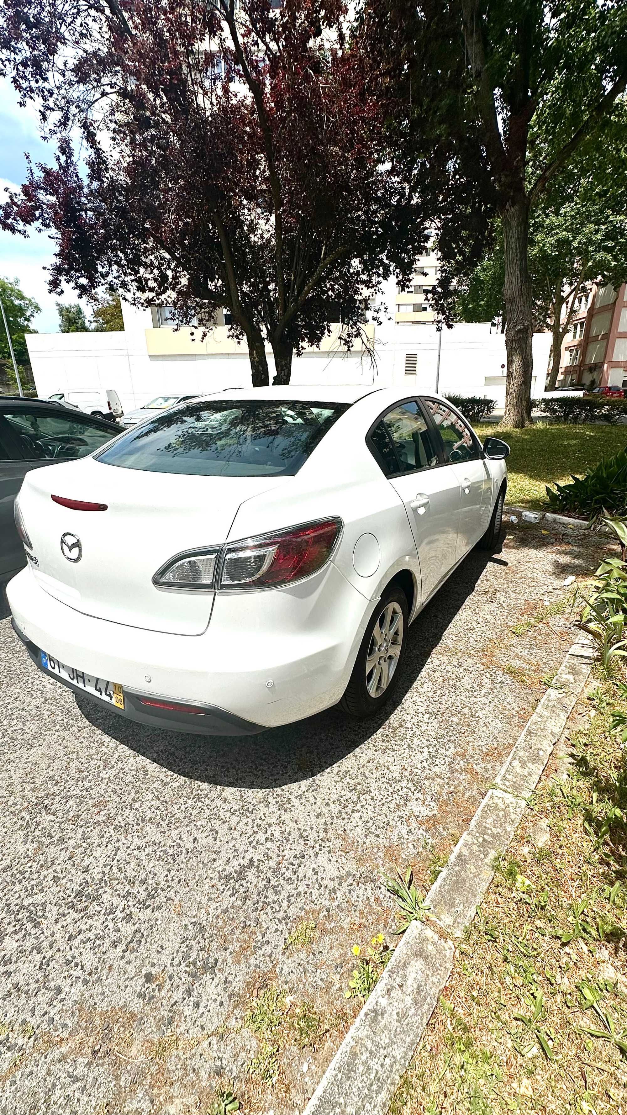 Mazda 3 MZ-CD 1.6 Exclusive Plus – 2010 (Branco Pérola)
