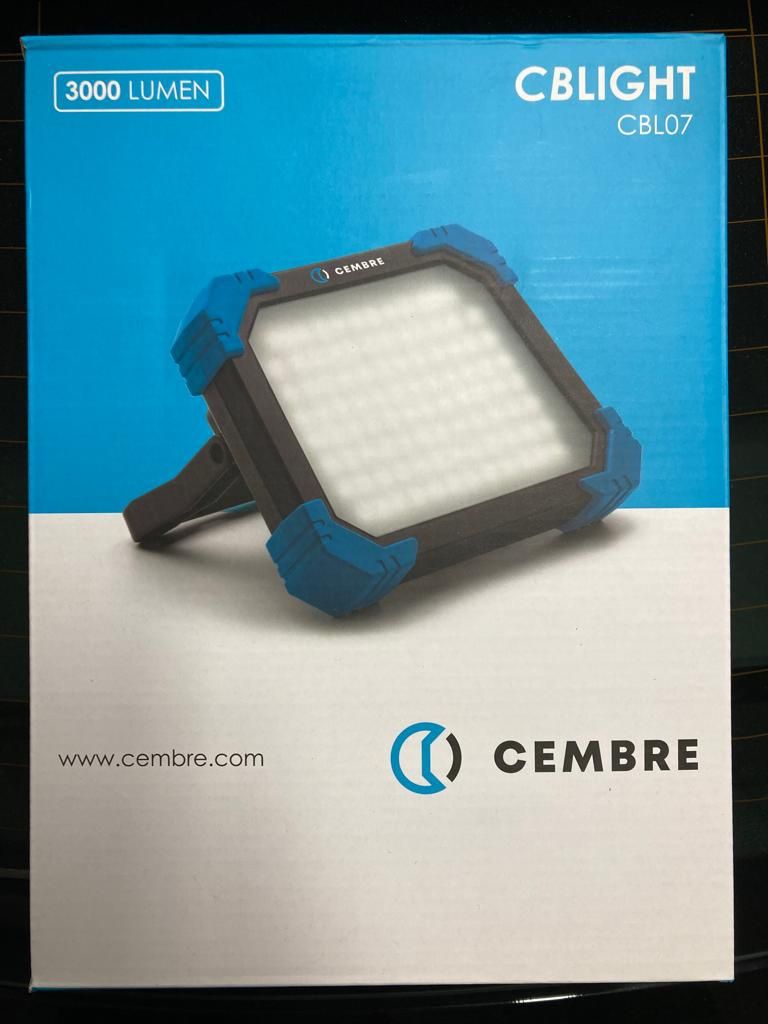 Projetor portátil recarregável CEMBRE CBL07 LED - Novo