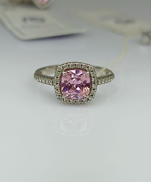 Серебряный набор 925 пробы новый серьги, кольцо и кулон