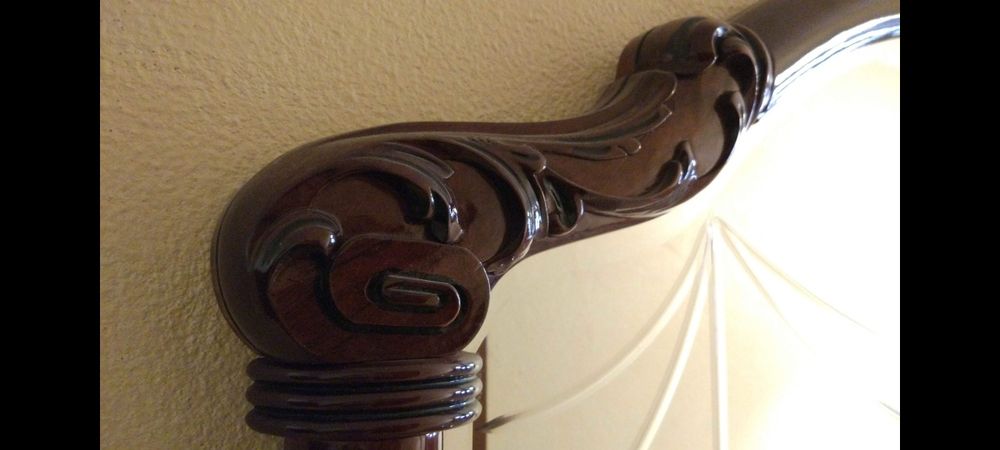 Sapateira/Aparador Clássico Premium: Madeira, Mármore e Espelho!