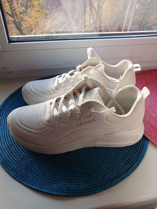 Біленькі красовочкі .