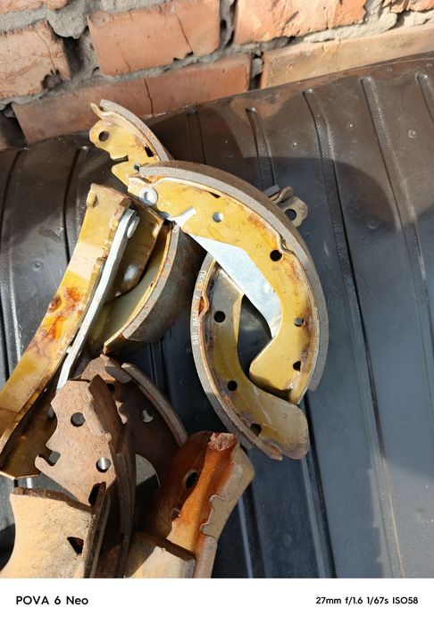 Продам тормозные колодки на дэо Ланос ,Ниссан Террано,дали шатл