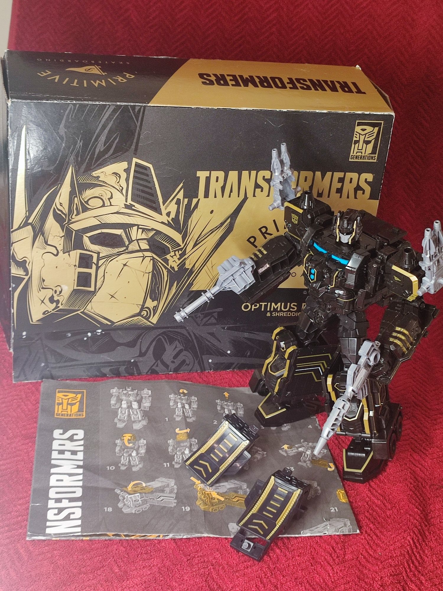 Transformers 2017 SDCC Primitive Skateboarding OPTIMUS PRIME