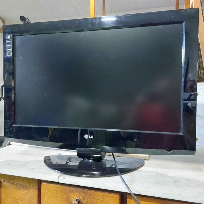 Telewizor LG 32LG2000 za