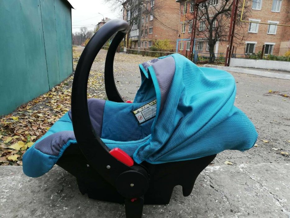 Дитяче Автокресло