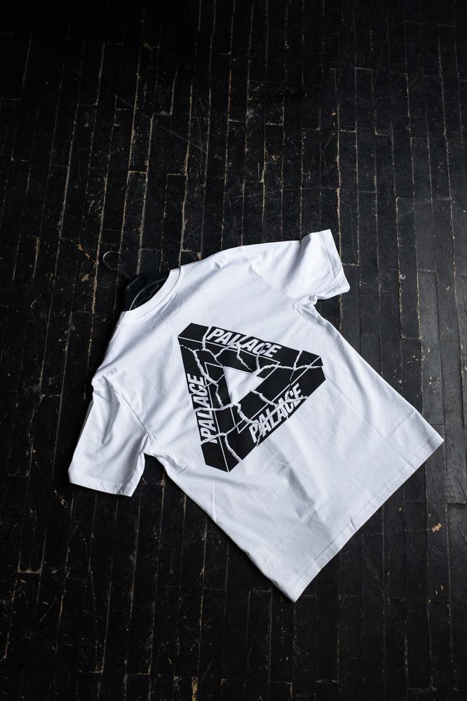 Palace Tri-ripped T-shirt White Футболка