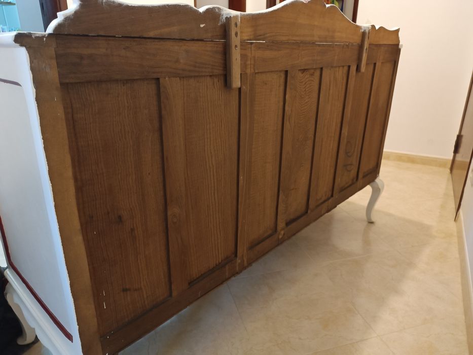 Aparador antigo restaurado