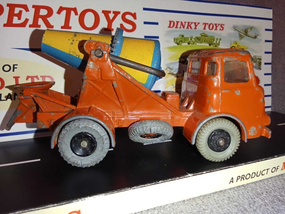 Dinky Super Toys Albion Lorry Cement Nr. 960
