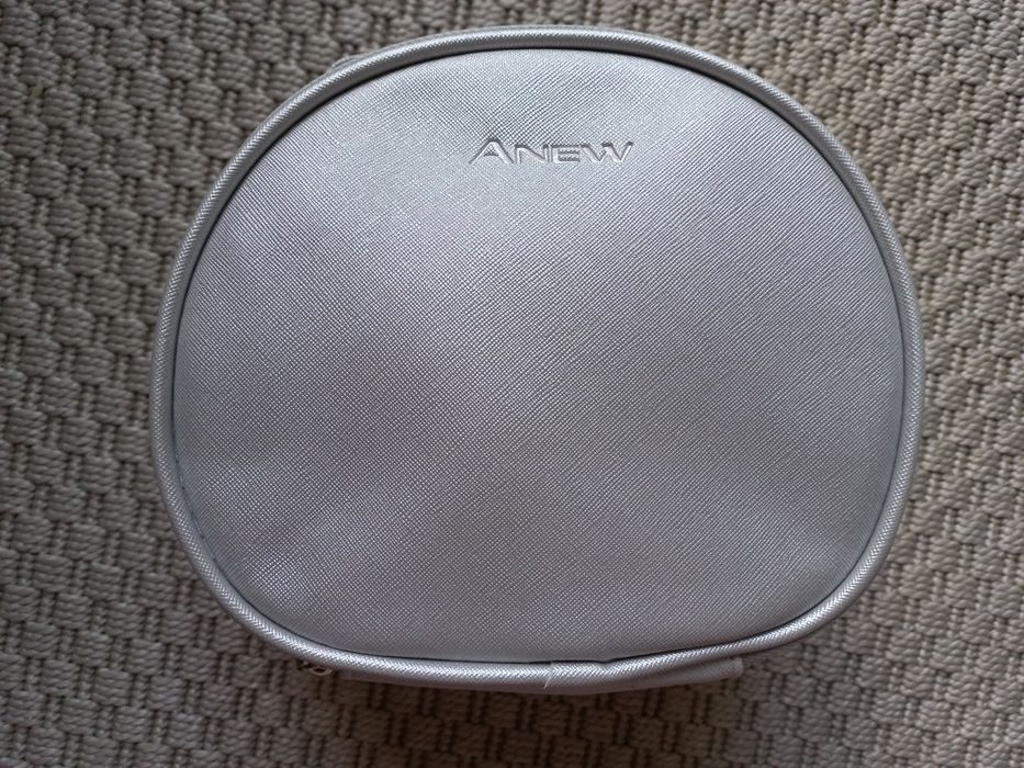 Bolsa para cosméticos AVON ANEW