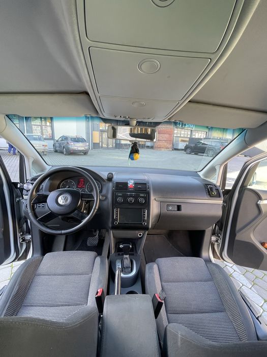 Volkwagen Touran 2.0 TDI АКП 2004р