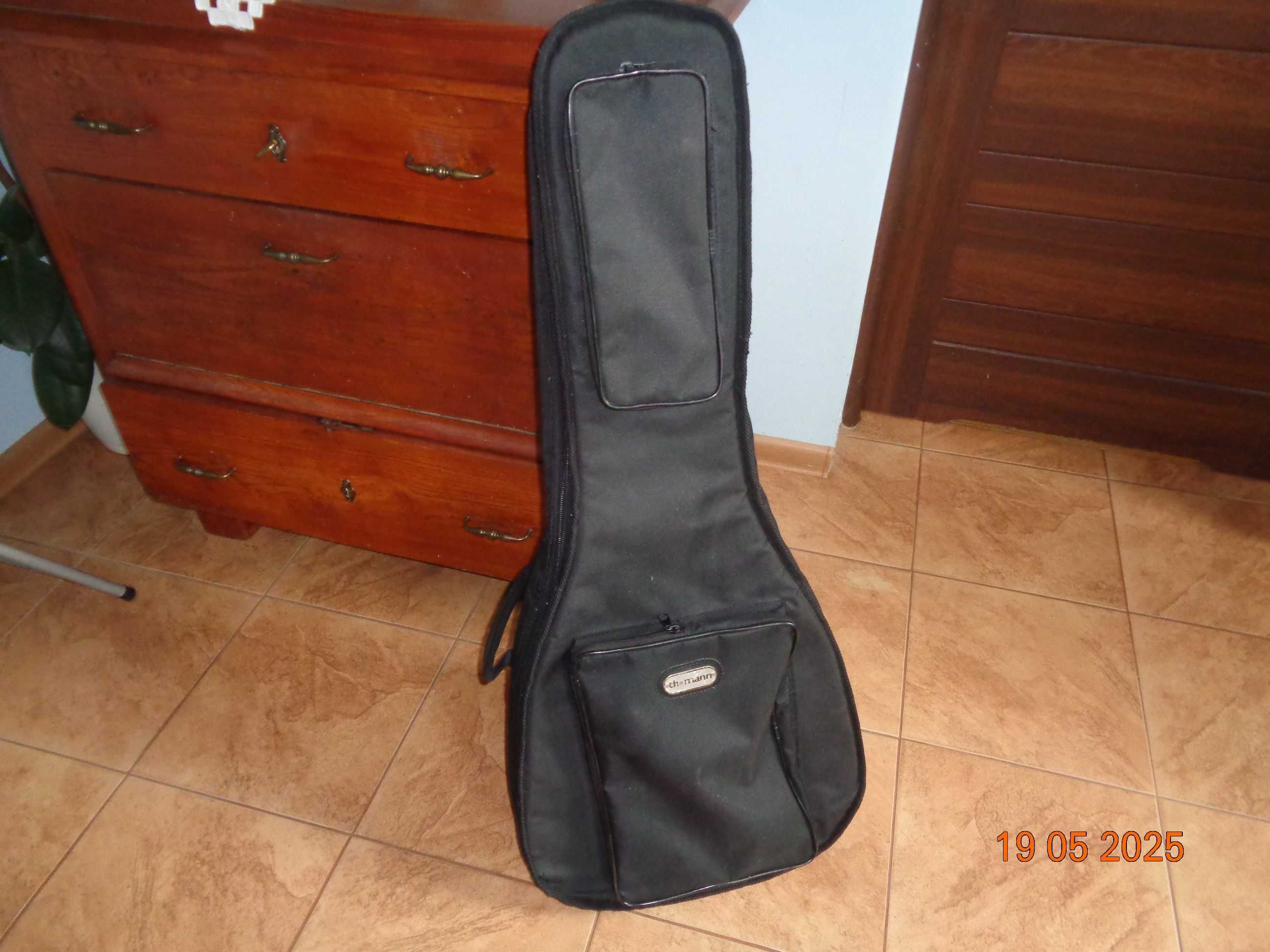 pokrowiec na gitarę