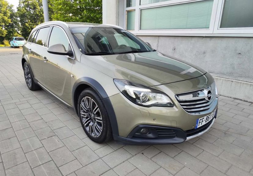 Opel Insignia 2014 дизель 2.0 CDTI 4x4 Country Tourer
