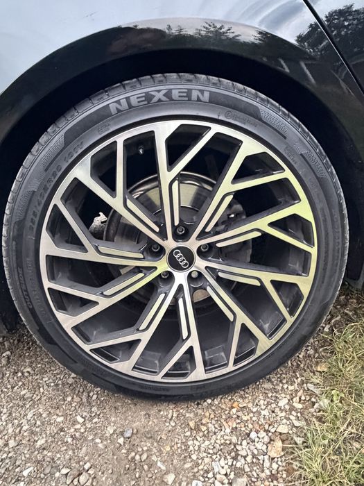 Kola Audi A6 C8 20