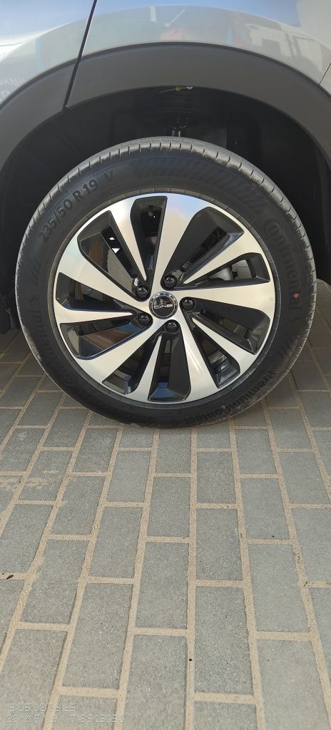 4 opony Continental PremiumContact C 235/50 R19 99 V
235/50 R19 99 V
P