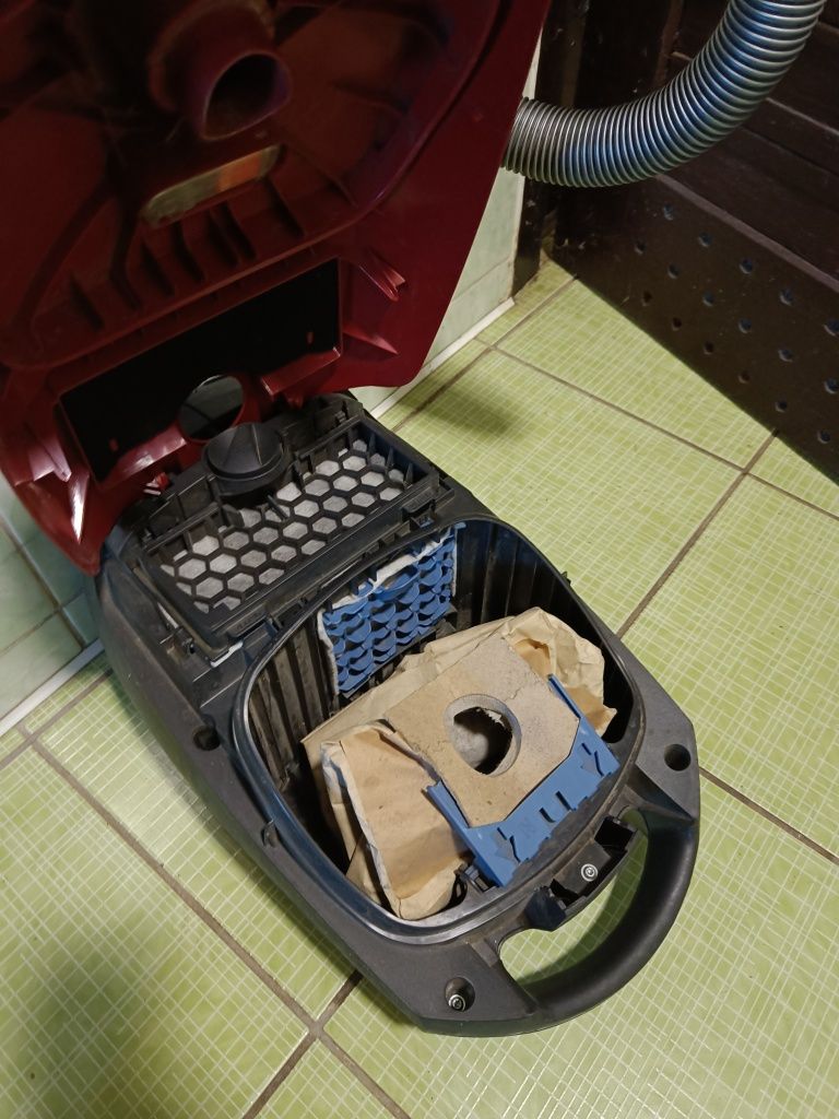 Продам пилосос Miele