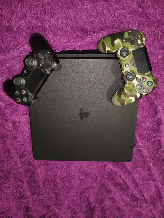 Sony PlayStation 4 Slim 500GB 2 джойстика в подарунок