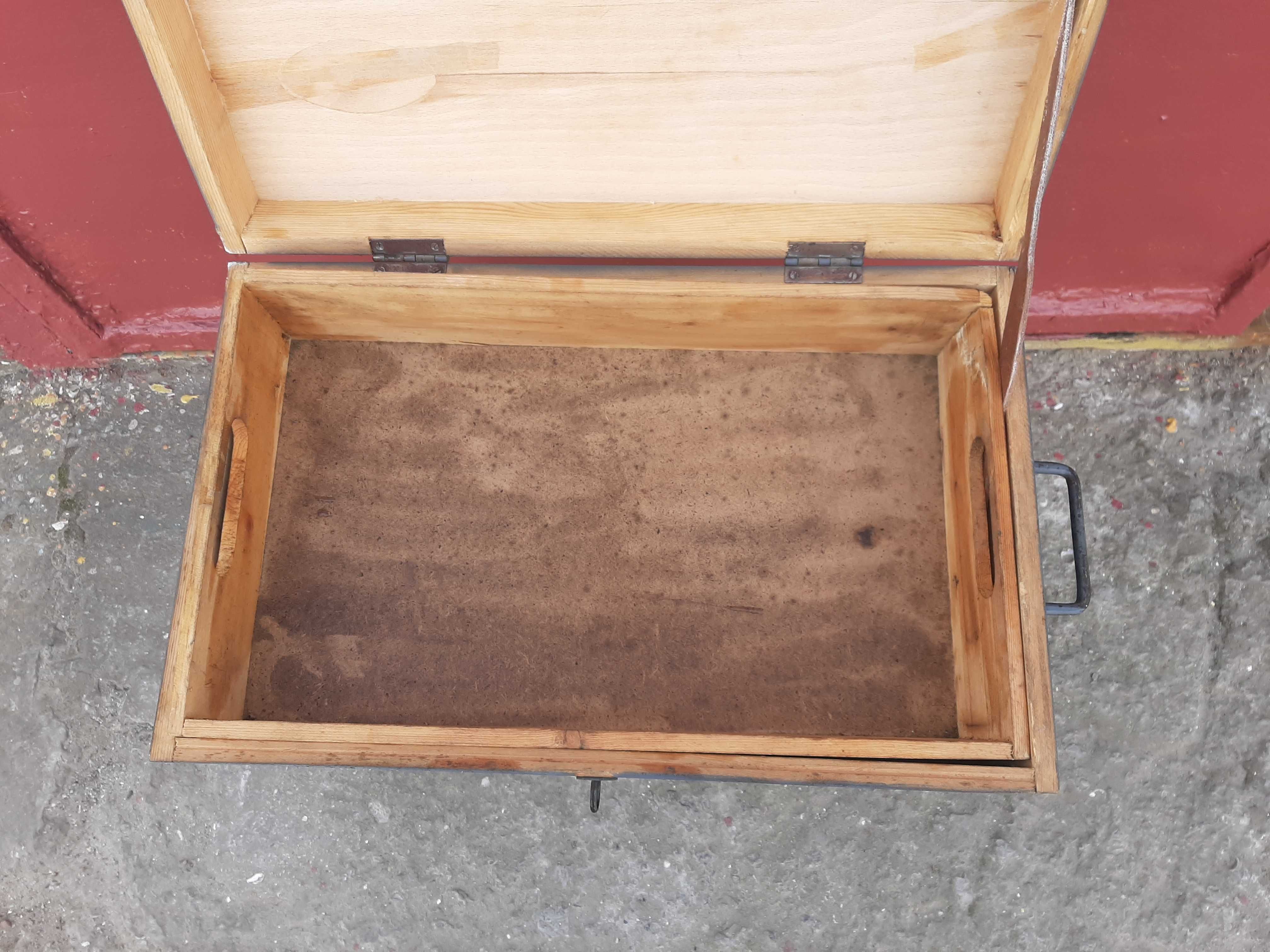 Ящик для инструмента  деревянный.