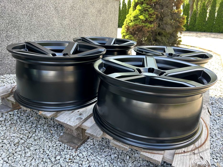 19 Felgi 5x112 8.5 ET35 9.5 ET15 DOTZ CP5 Wklęsłe