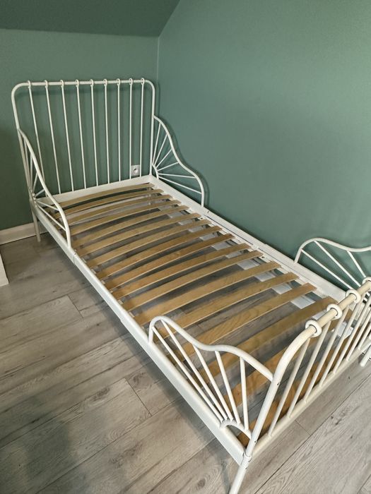 Sprzedam łóżko Ikea minnen, materac gratis!