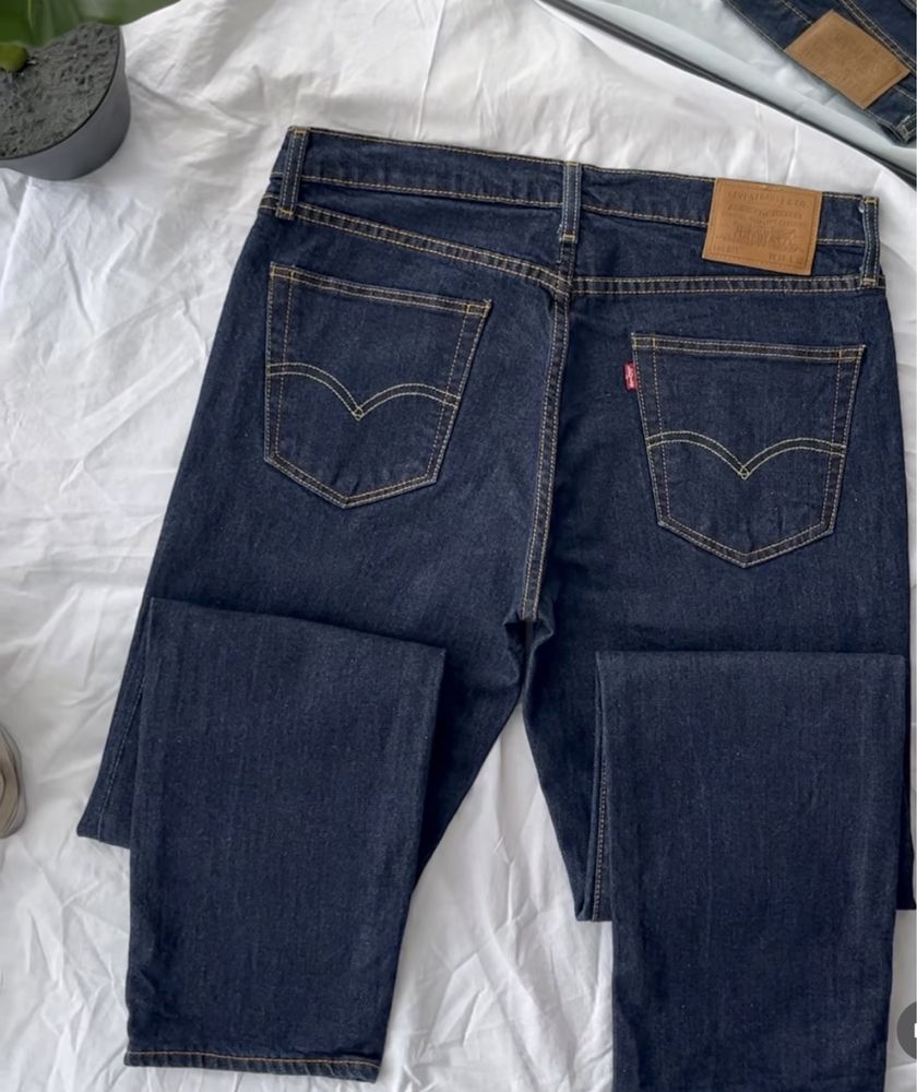 Брюки Adidas зимние утеплённые, оригинал джинсы Levis модель511 р.32