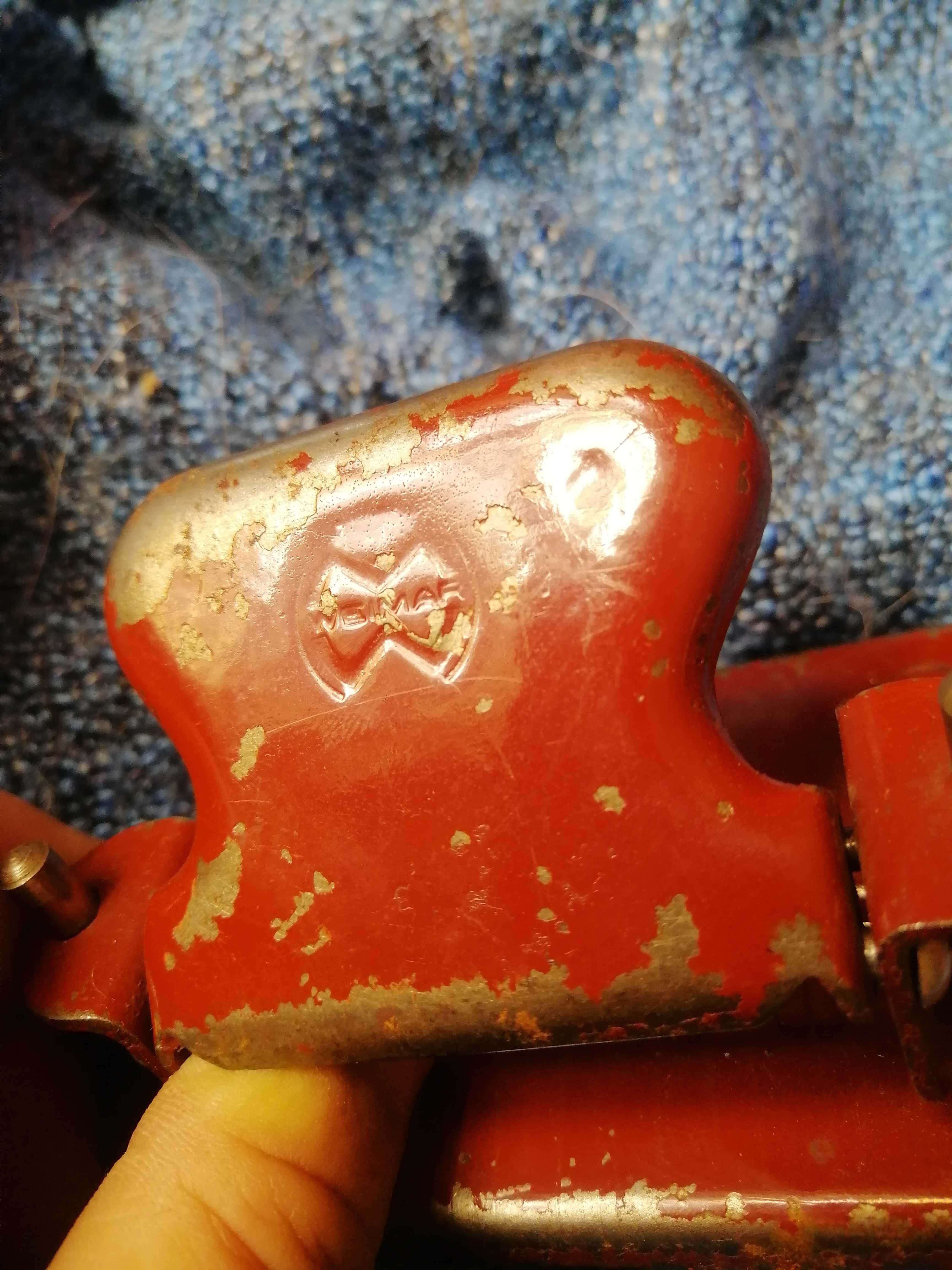 stare kolekcjonerskie dziurkacze metalowe