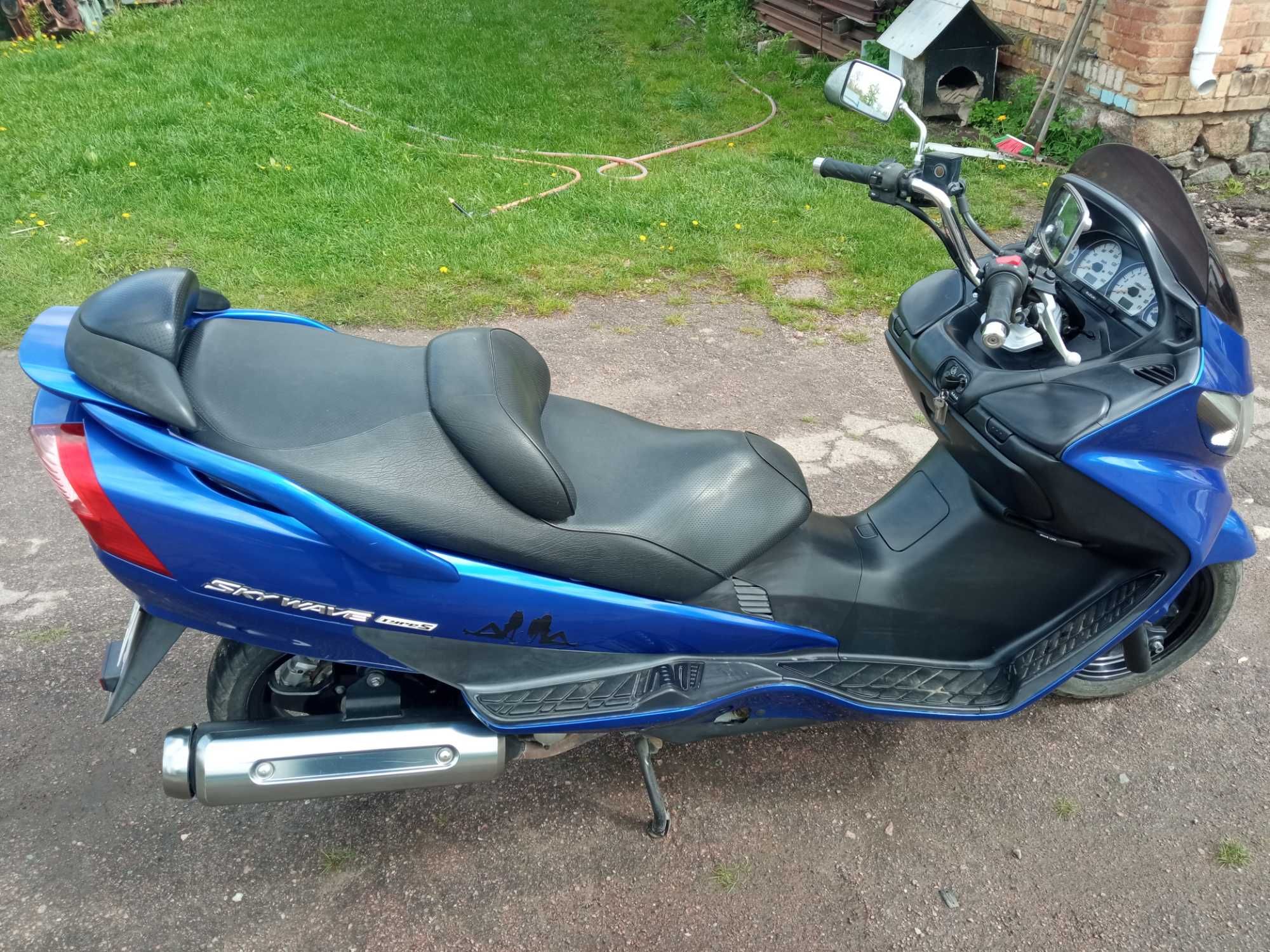 Suzuki skywave 250