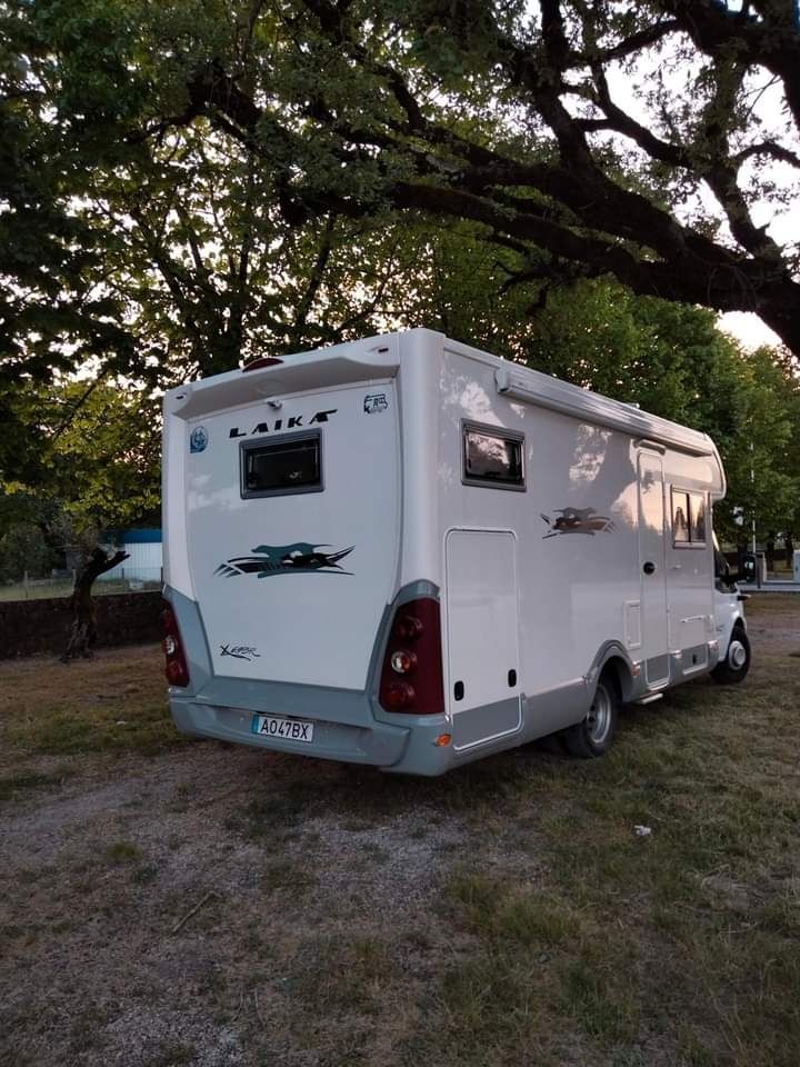 Alugo autocaravana