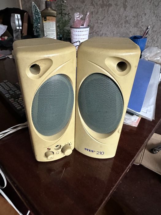 Колонка маленькая  к компютеру