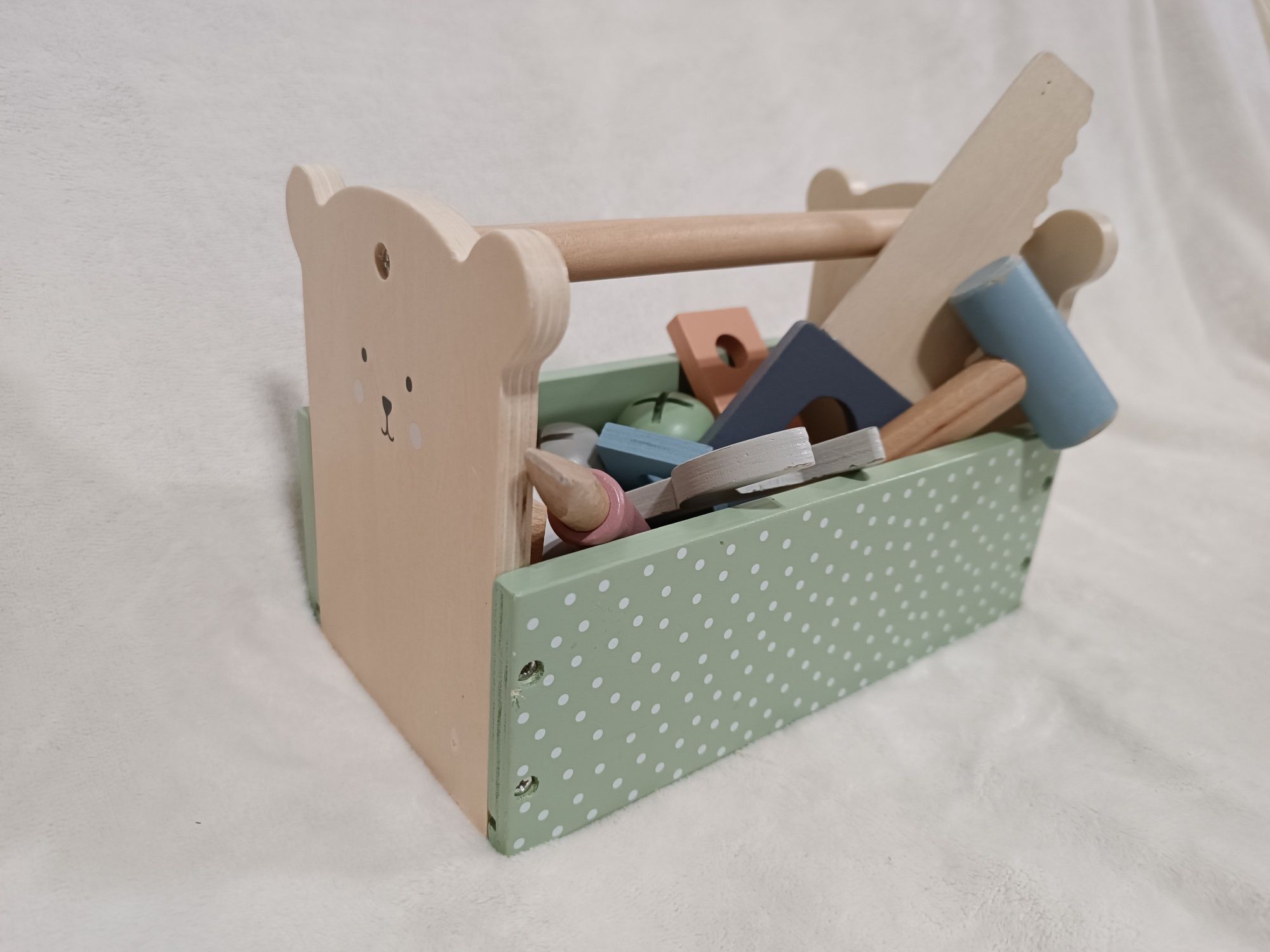 Drewniana skrzynia miś z narzędziami Jabadabado zabawka edukacyjna