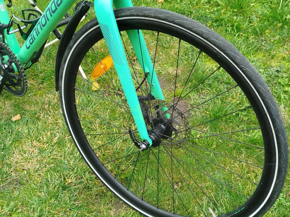 Rower Crossowy Gravel CANNONDALE QUICK Koła 28" Rama 16cali HYDRAULIKA