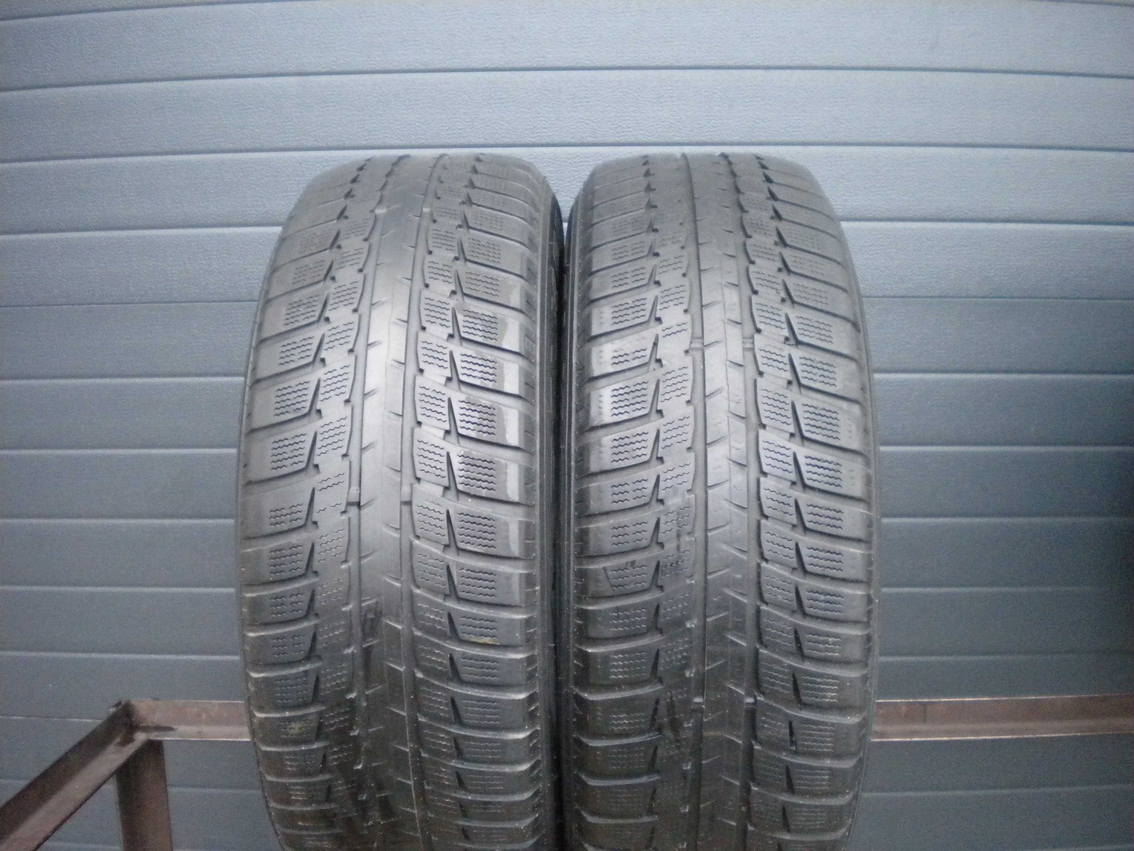 ! 2x Opony zimowe FALKEN EUROWINTER HS449 225/65R17 102H