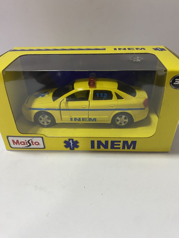 Miniatura Maisto INEM - Audi A4