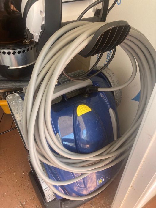 Robot de piscina Zodiac RV 5300 usado
