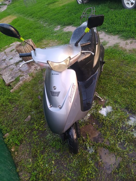 Скутер Сузукі летс 2