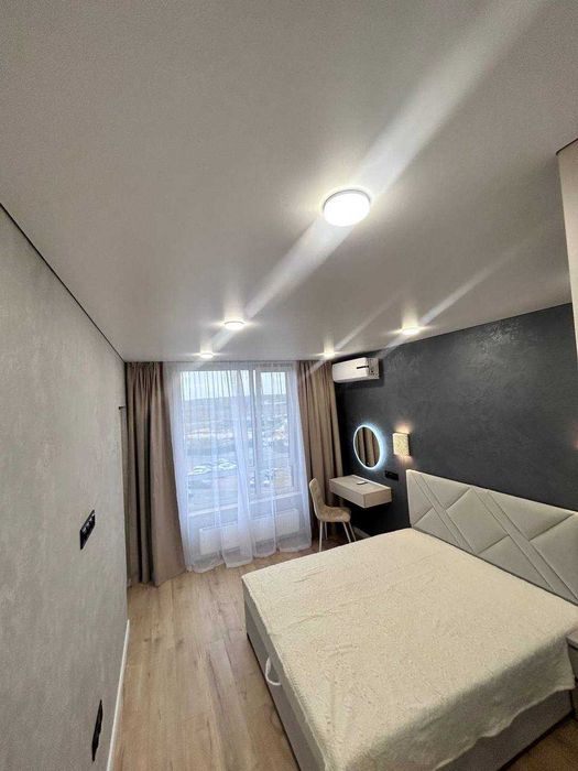 Продаж!!! 1 кімнатна квартира ЖК Варшавський Плюс низький поверх