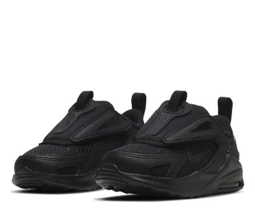 Нові кросівки Nike Air Max ( оригінал ) 23.5 р ( US 7C )
