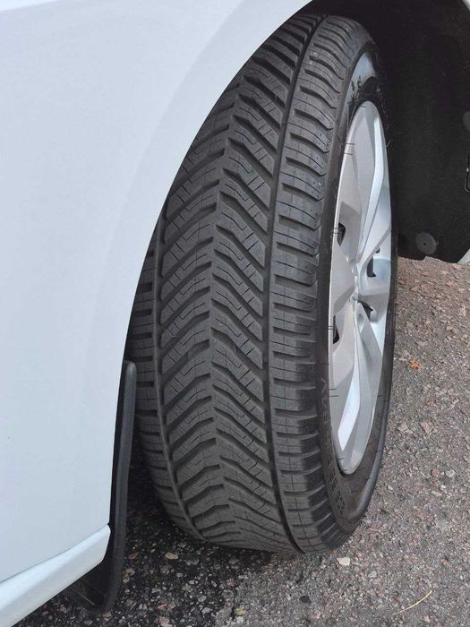 Рено Меган  2019 року