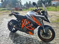 Ktm Super Duke 1290 GT (com malas)